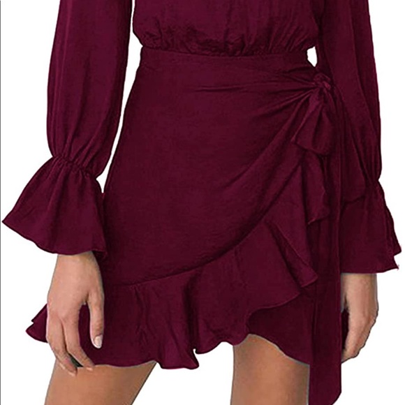 2/$40 VDAY Women wine red ruffle front wrap dress long sleeve burgundy medium - Picture 2 of 11